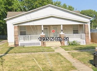 1235 N 8th St, Springfield, IL 62702