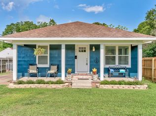 4841 Harrison Ave, Groves, TX 77619
