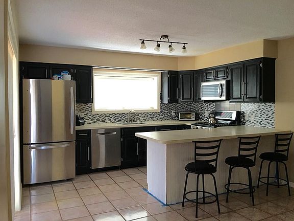 5th image of 17 Nightingale Ln