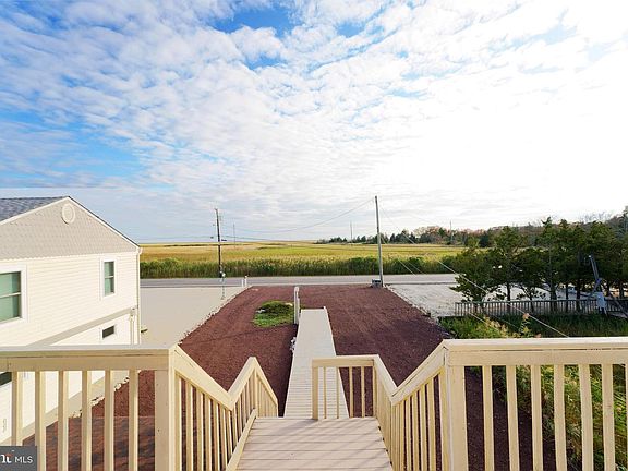 5th image of 262 Dock Rd