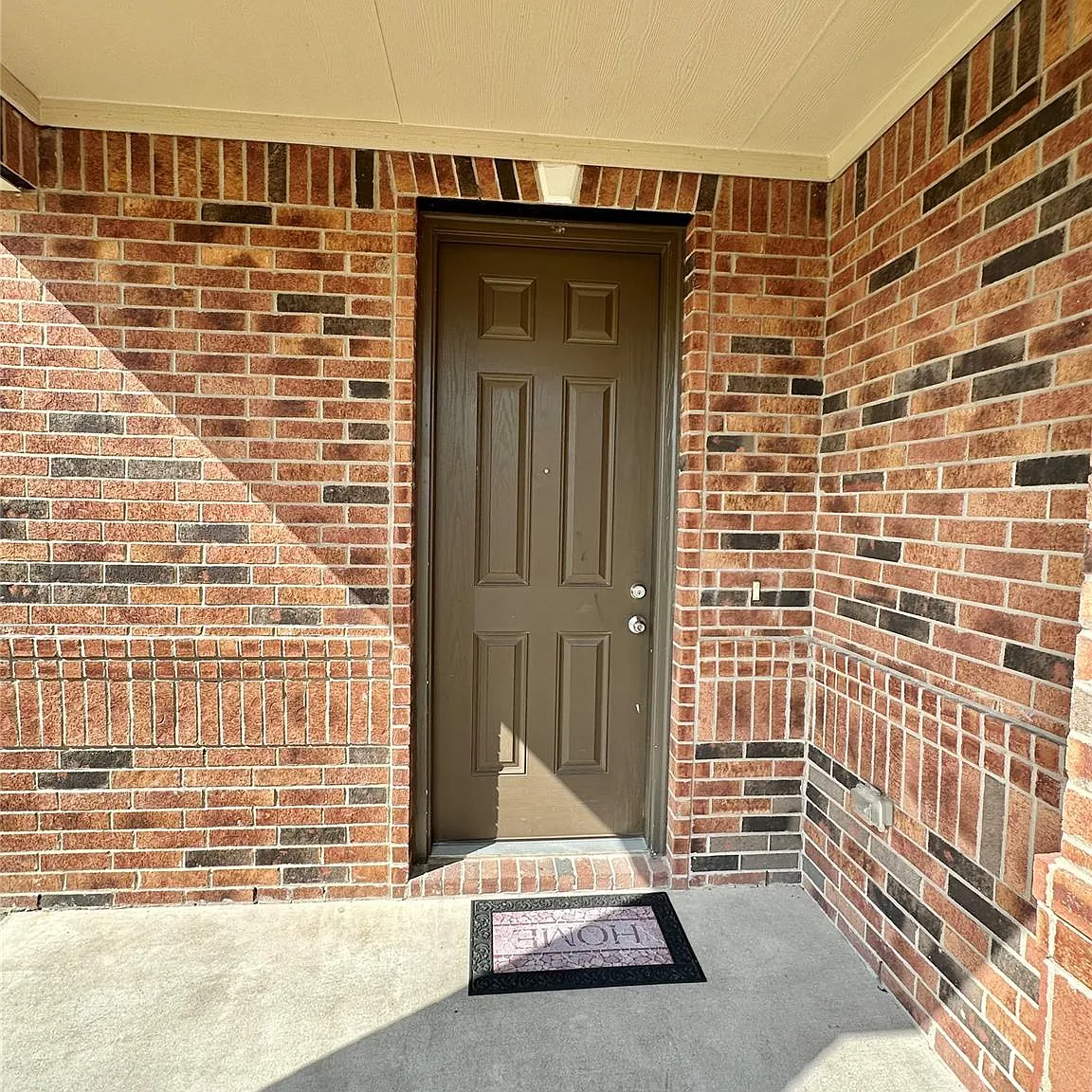 5 bed, 3.5 bath, 2491 sqft, $2,650 — Photo 3