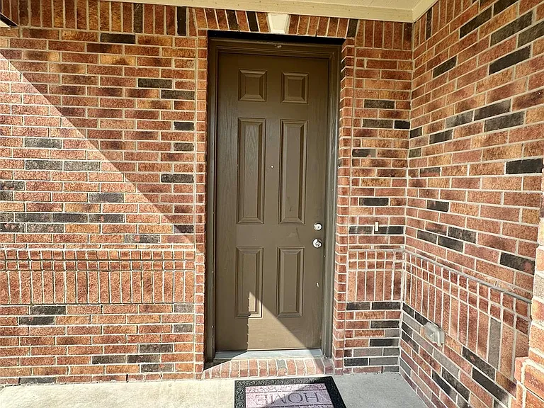18900 Lady Bird Johnson St — Photo 3