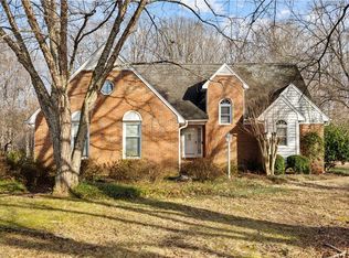 4203 Hunting Meadow Rd, Greensboro, NC 27406