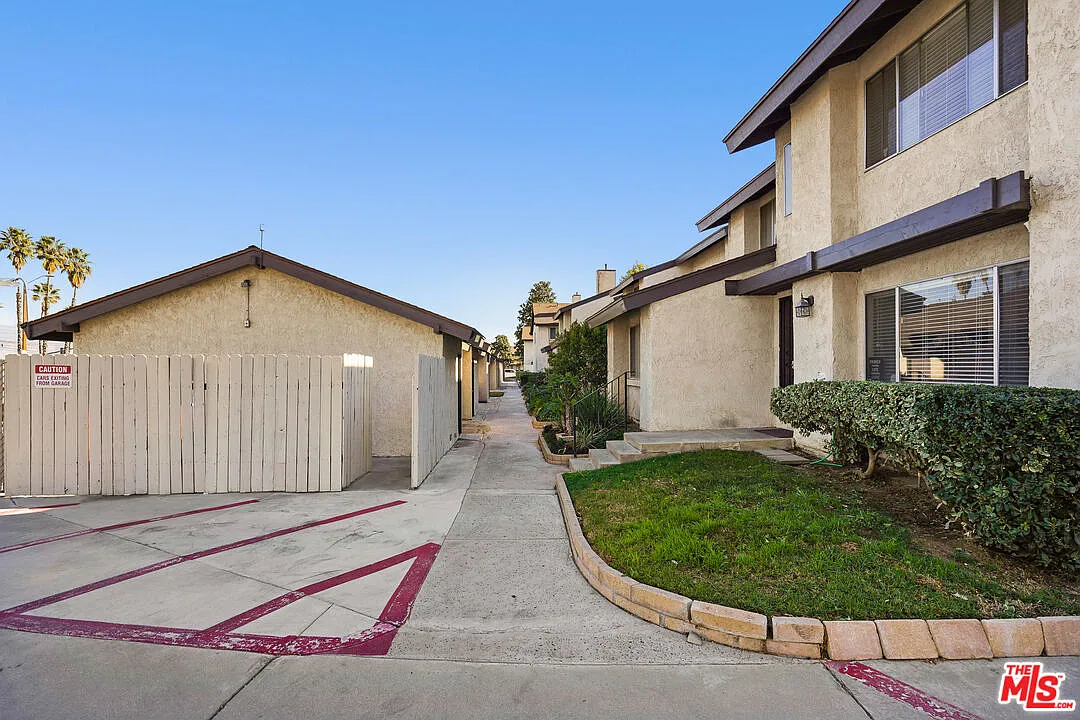 2 bed, 2.0 bath, 1472 sqft, $2,850 — Photo 4