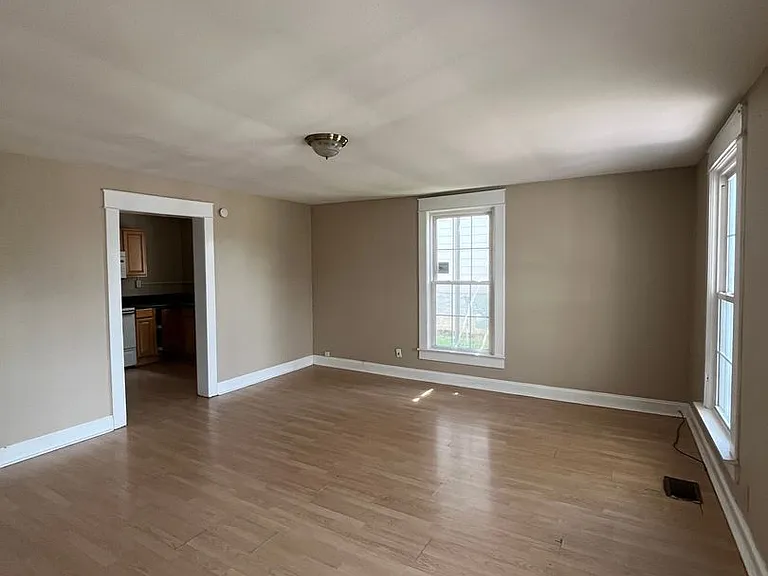 4604 Illinois Ave #B — Photo 5