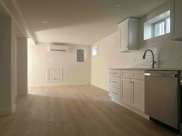 49 Haskell Ave #2 — Photo 8