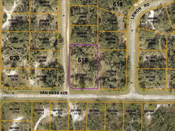 Hammer Ter #11, North Pt, FL 34291