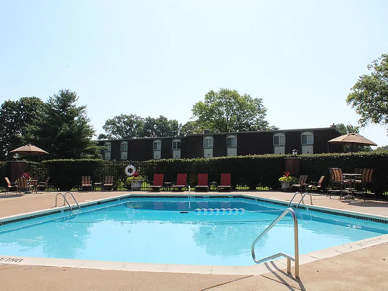 Outdoor Swimming Pool