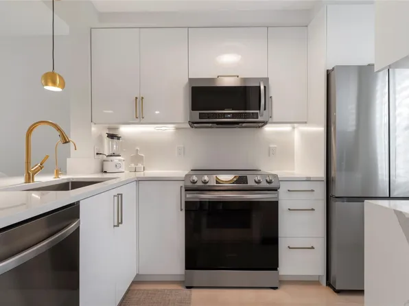 2236 N Cypress Bend Drive #204, Pompano Beach, FL 33069
