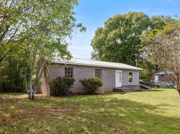 1206 17th St SW, Childersburg, AL 35044