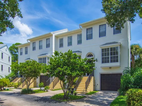 1640 42nd Square #103, Vero Beach, FL 32960