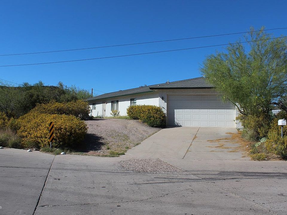 1st image of 1402 E Desert Cove Ave
