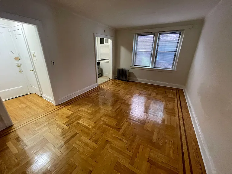 41-04 159th St #1A — Photo 2