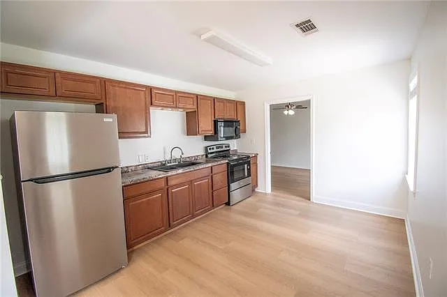161 S 8th St — Photo 3