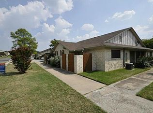 726 E Pecan St, Hurst, TX 76053