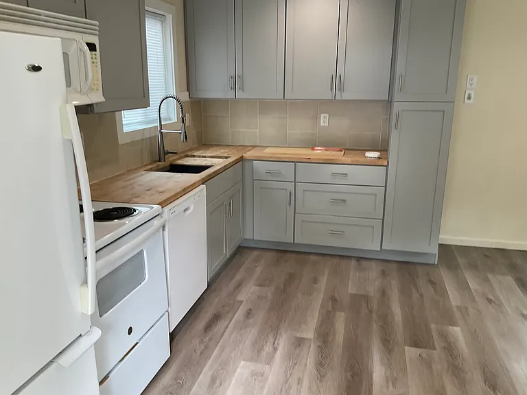 3911 E Alsea Hwy — Photo 1