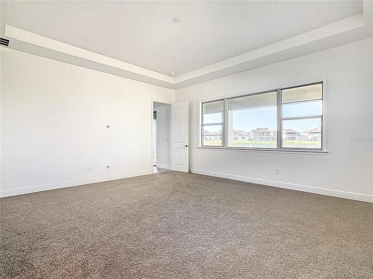 13899 Larkton Ln — Photo 4