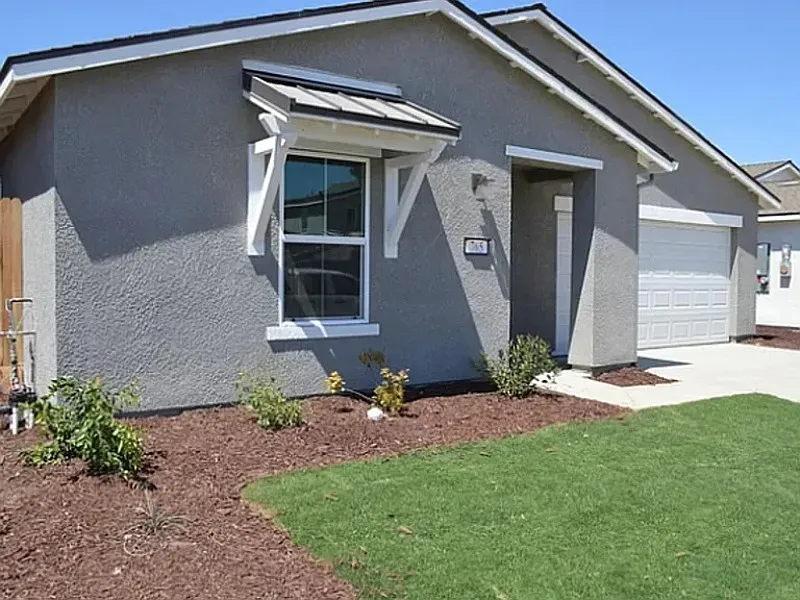 4 bed, 3.0 bath, 1862 sqft, $2,300 — Photo 4