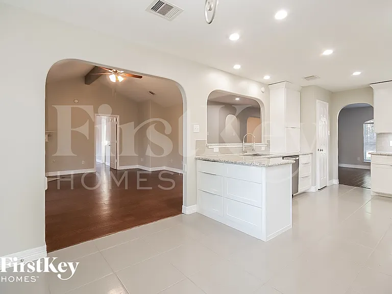 17110 Yeoman Way — Photo 5