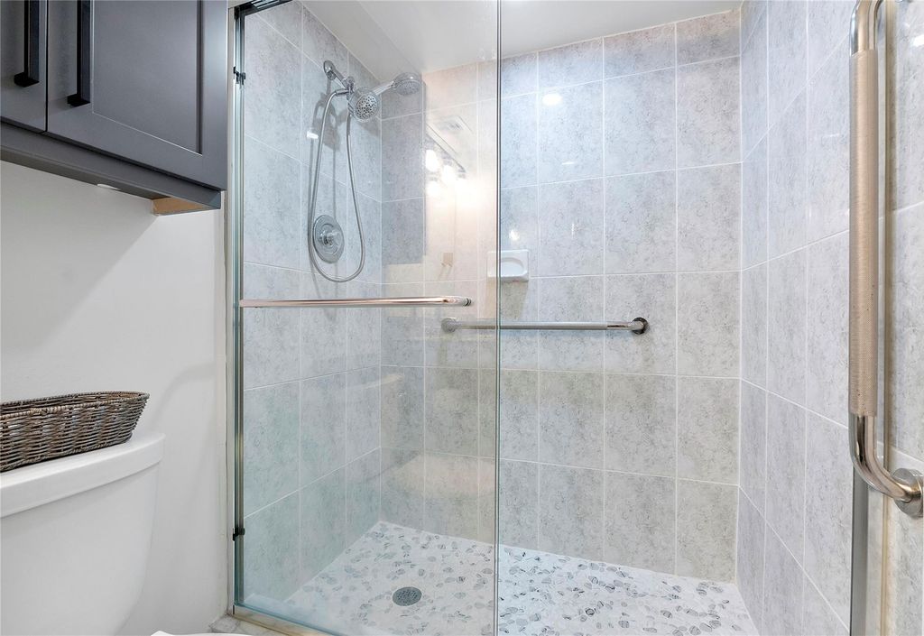 1505 N Riverside Drive #1003, photo 9