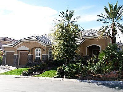VIRTUAL TOUR:www.213HickoryHollow.com