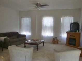 2171 Knotty Pine Trl, Howell, MI 48855