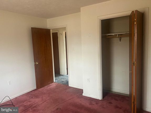 3rd image of 37676 Beverly Dr