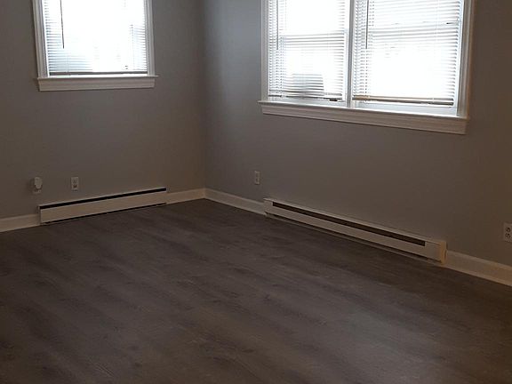 4th image of 2316 Wyoming Ave #A