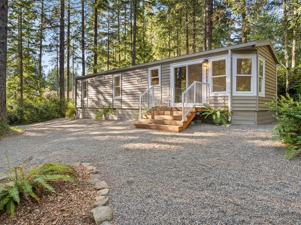 71 N Spindrift Drive, Lilliwaup, WA 98555