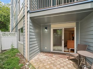3045 20th Ave W APT 107, Seattle, WA