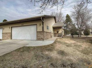 3842 Pebble Beach Ct, Rapid City, SD 57703