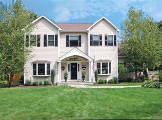 25 Powder Horn Rd, Norwalk, CT 06850