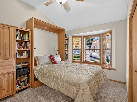 5th image of 23599 Bittersweet St NW