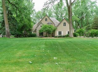 300 Firethorn Trl, Dakota Dunes, SD 57049