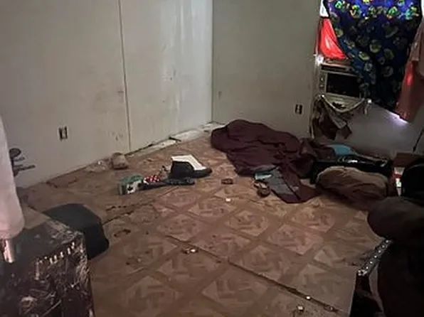 3172 County Road 4122, Simms, TX 75574