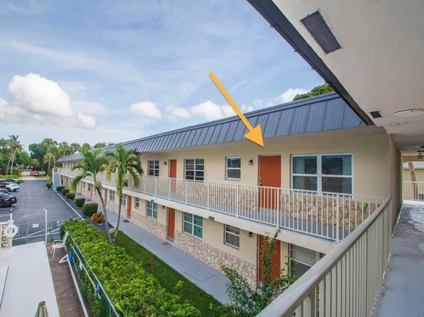 923 22nd Pl APT 209, Vero Beach, FL 32960