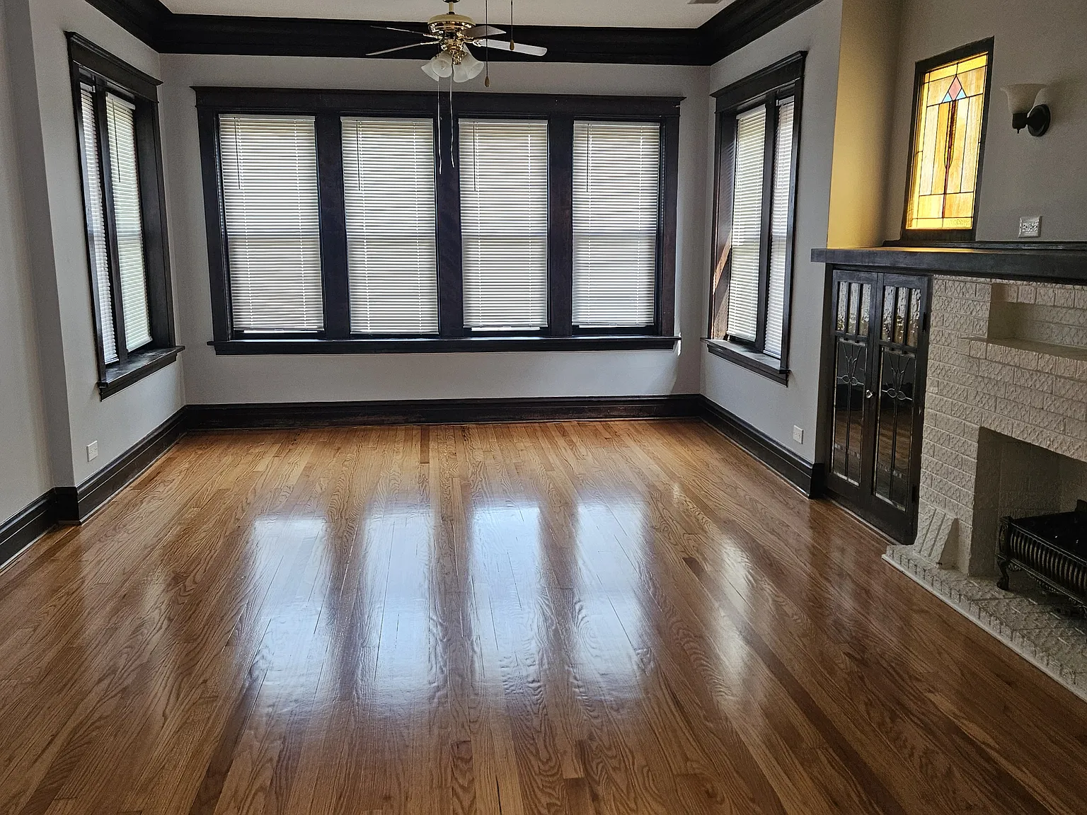 3 bed, $2,000 — Photo 1
