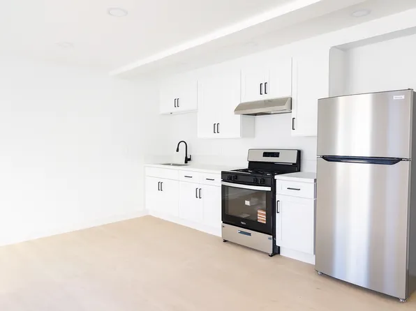 180 W Ramona St #102, Ventura, CA 93001