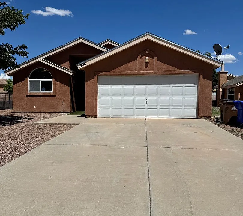 1326 Magoffin Pl