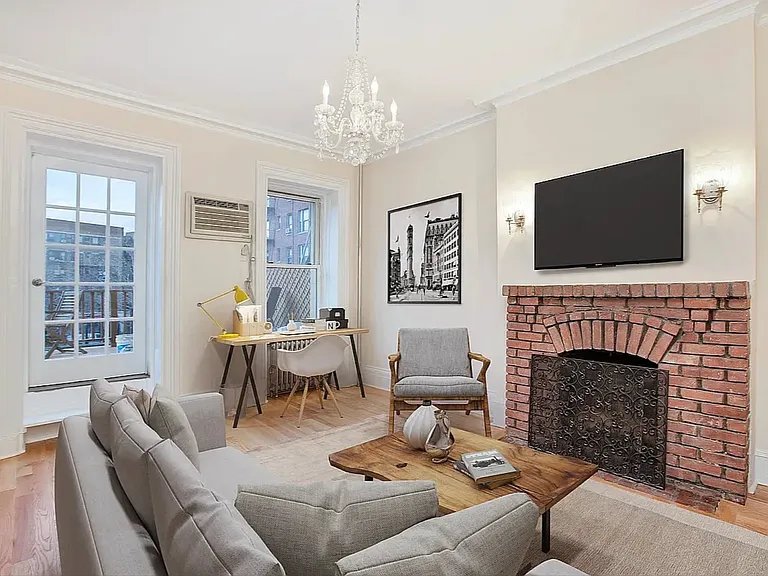 69 Macdougal St #3R — Photo 4