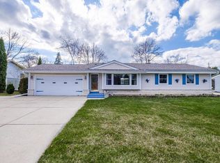 W180N8273 Town Hall ROAD, Menomonee Falls, WI
