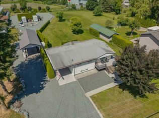 7135 Sumas Prairie Rd, Chilliwack, BC V2R4K1