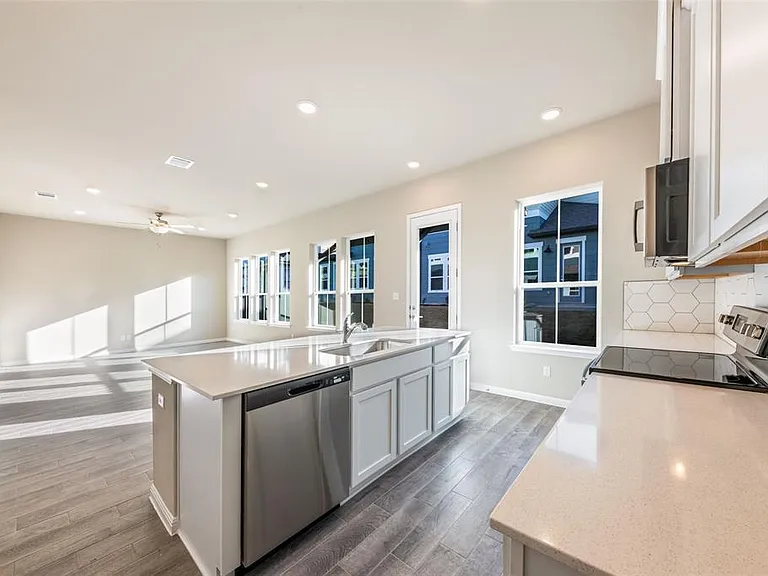 1015 Vista View Dr #2101 — Photo 3