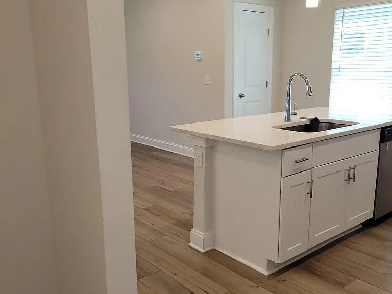 221 River Rd — Photo 8