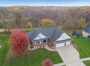 2818 Cornerstone Ct SE, Cedar Rapids, IA 52403