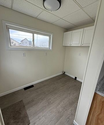 4th image of 1413 E Main St