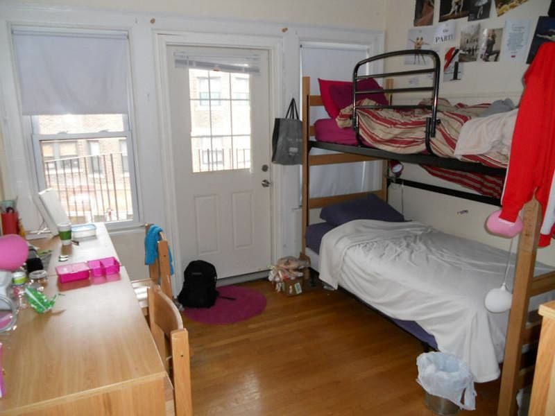 2nd image of 43 Boulevard Ter APT 02