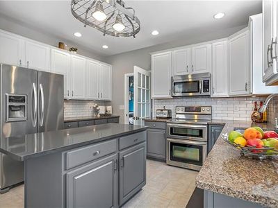 9225 Autumn Applause Dr, Charlotte, NC, 28277