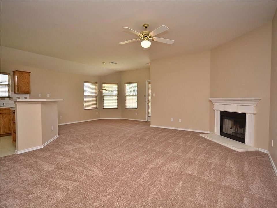 1st image of 904 Cedar Crest Dr