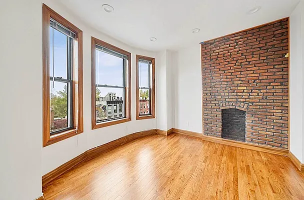 Rented by DALLAL | media 5